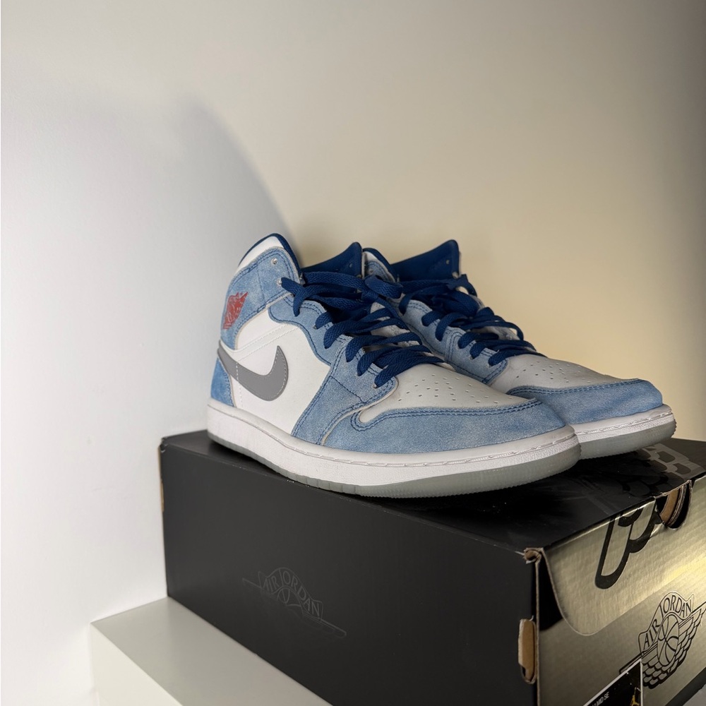 Jordan 1 Mid French Blue Fire Red - Picture 10 of 13